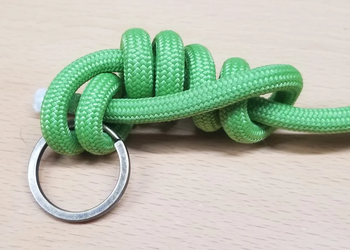 Nó clinch (trilene) a ser apertado